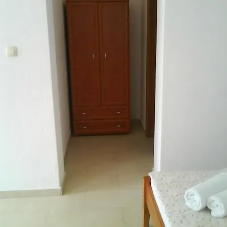 Studio Apartment In Lumbarda With Terrace, Air Conditioning, Wifi 3632-3 شقة لومباردا